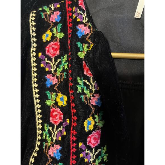 Free People Always Forever Black Velvet Embroidered Tunic Dress Sz XS TP - Picture 8 of 8
